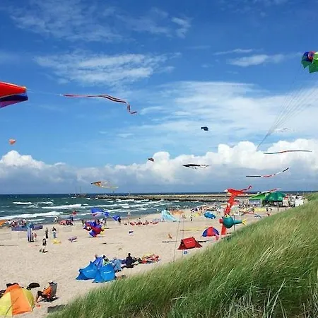 Right On The Beach, Siano Ty *