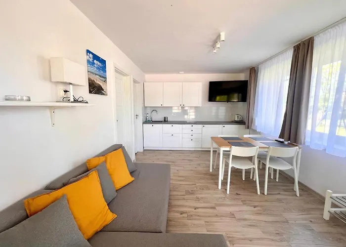 Right On The Beach, Siano Ty Sianożęty